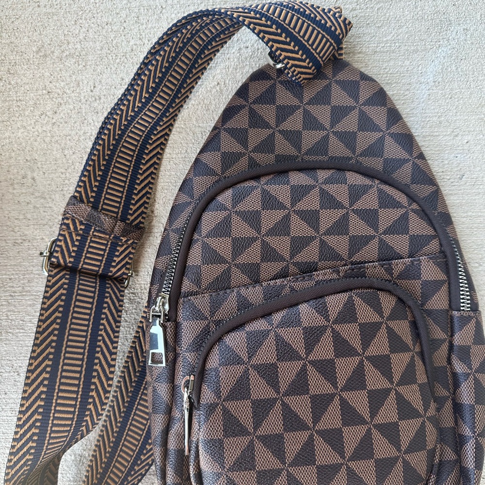 Francesca's Collections Brown Geometric Sling Bag